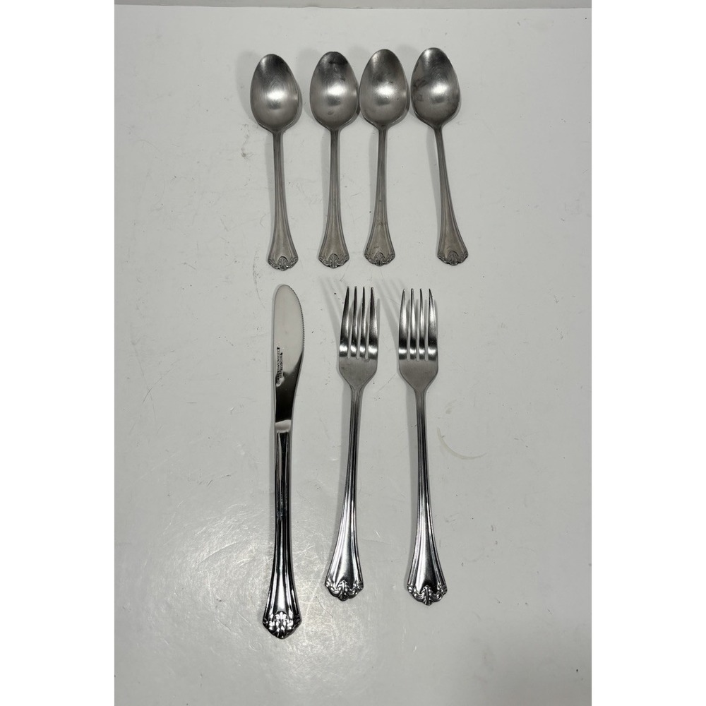Reed & Barton Select  Stainless spoons Knife Forks  Set of 7